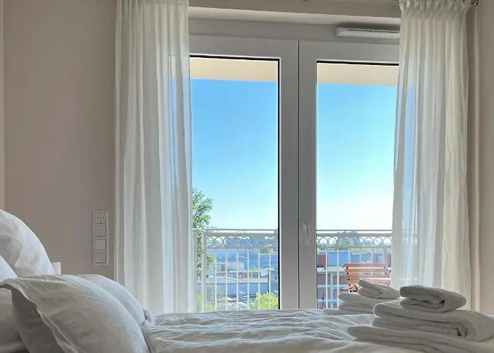 Lejlighed Cls Business Zentral, Tiefgarage, Balkon, 65 Qm *