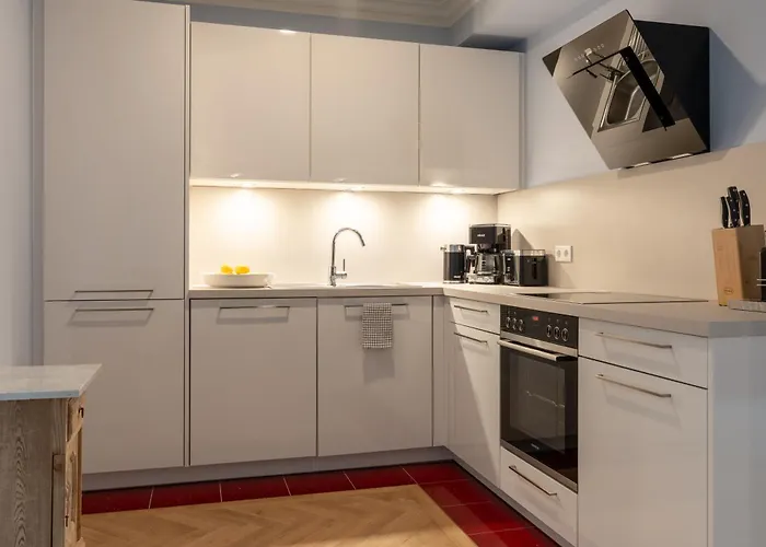 Cls Business Zentral, Tiefgarage, Balkon, 65 Qm Hamborg
